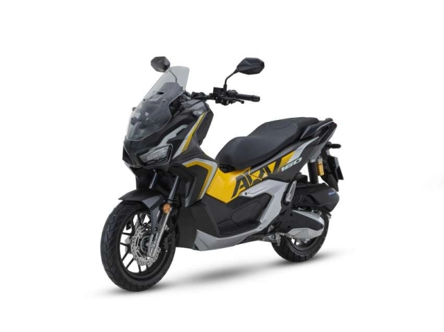 Honda adv160 2023 hiện đã có mặt tại malaysia - 3