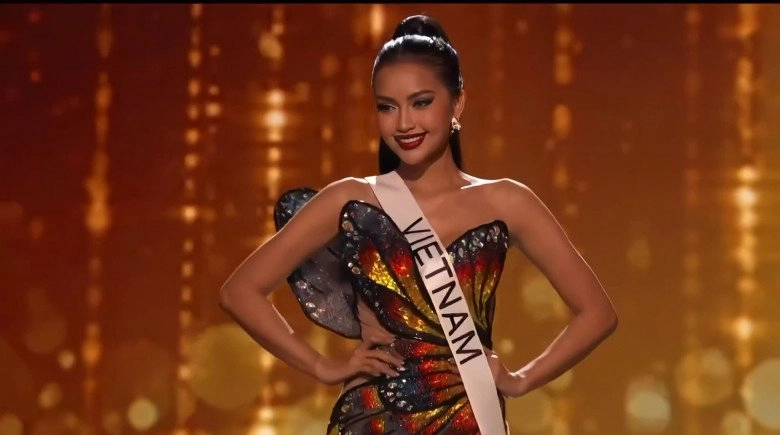 Ngọc châu múa vũ điệu con bướm xuân khoe chân dài thẳng tắp trên sân khấu miss universe - 6