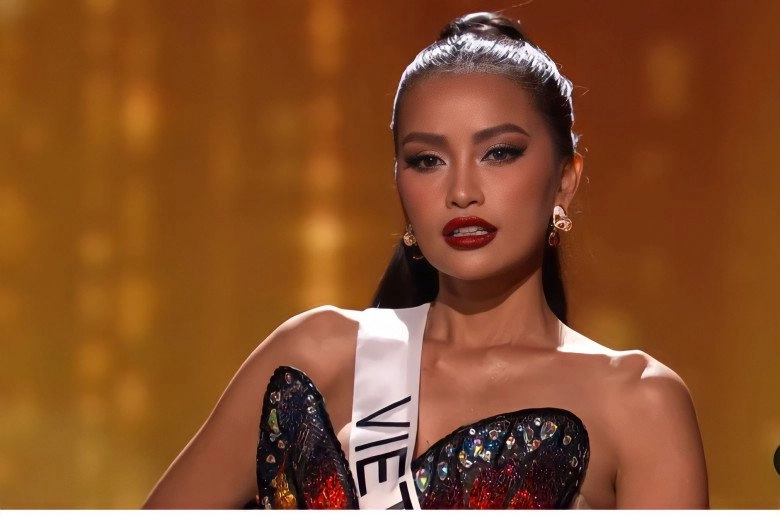 Ngọc châu múa vũ điệu con bướm xuân khoe chân dài thẳng tắp trên sân khấu miss universe - 8