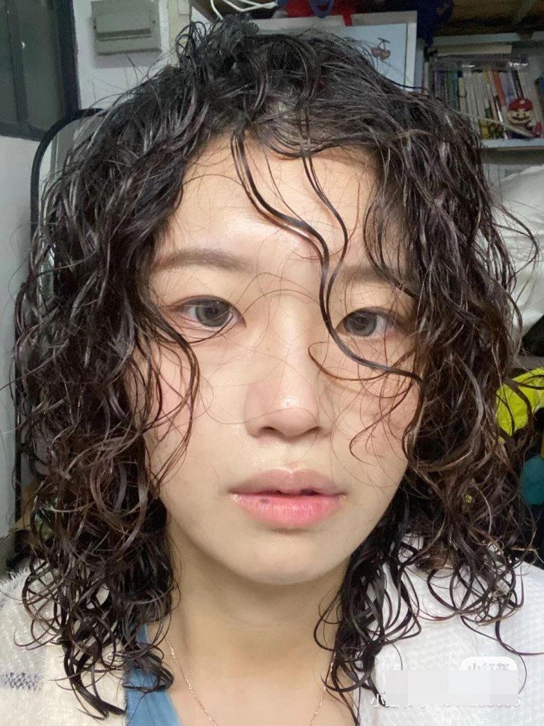Tết đến xuân về chị em vụng về từ mặt kiểu tóc này kẻo đổ oan cho anh thợ làm tóc - 4