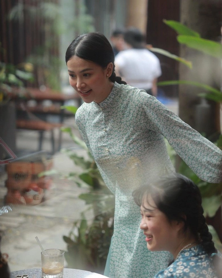 Việt nam hiếm hoi có hoa hậu ngại mặc hở diện áo dài cổ đẹp trong veo như nắng mùa xuân - 5