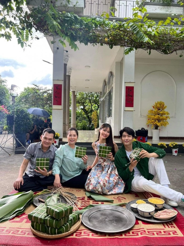 Vợ đại gia của bình minh cùng hoa hậu nhà trăm tỷ tự gói bánh chưng nàng dâu hào môn làm bánh bé tí - 7