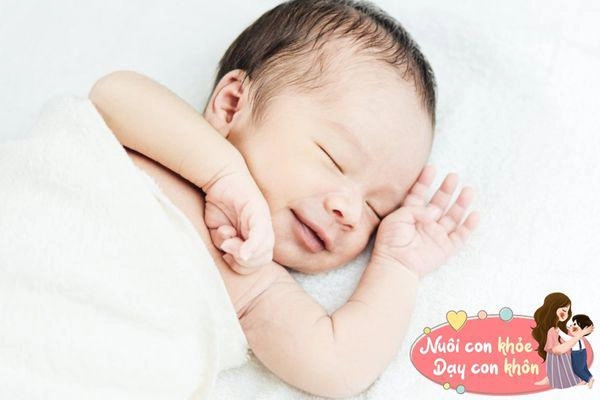 3 bí mật báo hiệu tình trạng sức khỏe của trẻ sơ sinh nếu bỏ qua sẽ vô tình khiến con chậm lớn - 4