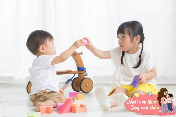 Chiêu của mẹ khiến con thay đổi tính ích kỷ trở thành em bé nhân cách tốt - 6