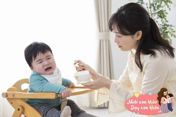 Con nuôi mãi không lớn đi khám bác sĩ bảo đã suy dinh dưỡng dấu hiệu thứ 4 hoá ra mẹ đã phớt lờ - 8