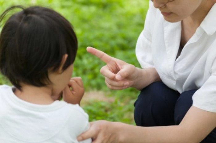 Con trai làm vỡ viên đá 35 tỷ bà mẹ bênh con không muốn trả tiền nói một câu khiến ông chủ câm nín - 5