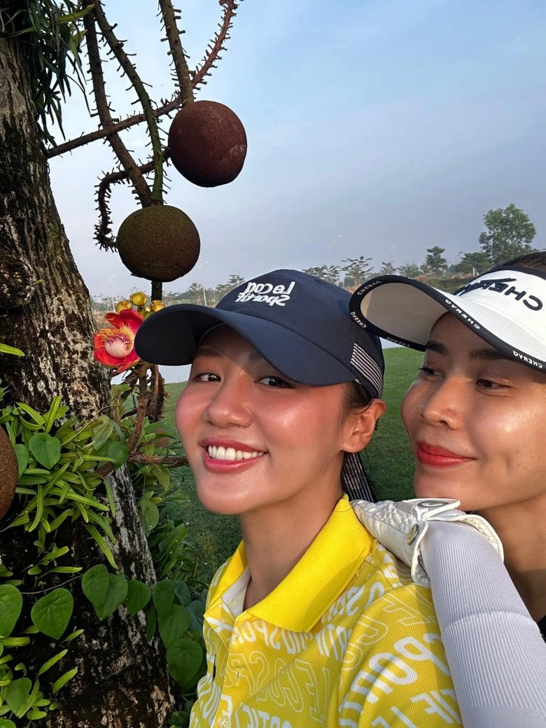 Lưu hương giang khoe ưu điểm mướt mát bao người mê trên sân golf lại bị hồ hoài anh nói cá mập - 2