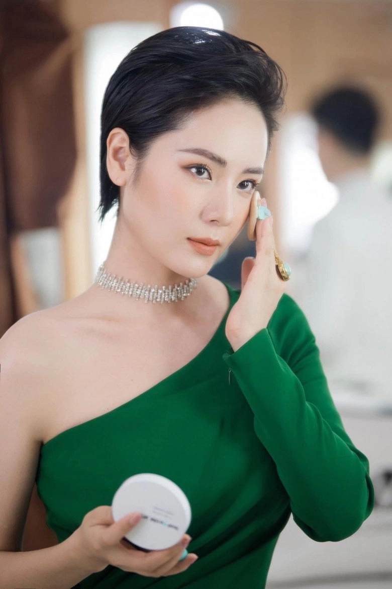 Mũi bị biến dạng giọng ca bí ẩn nhất showbiz việt vẫn khéo chứng minh không phẫu thuật thẩm mỹ - 4