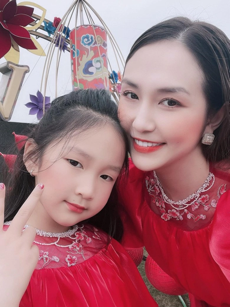 Cô con gái duy nhất làm tuấn hưng thay đổi tính nết 6 tuổi xinh hệt hotgirl hương baby tiềm năng thi hoa hậu - 4