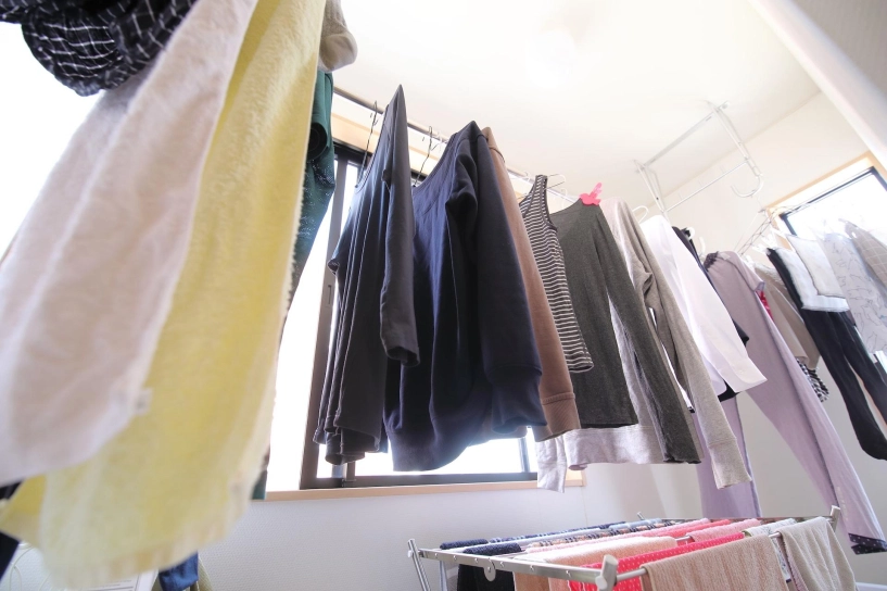 Giặt và phơi quần áo tưởng đơn giản rất nhiều người làm không đúng khiến quần áo lâu khô bốc mùi khó chịu - 7