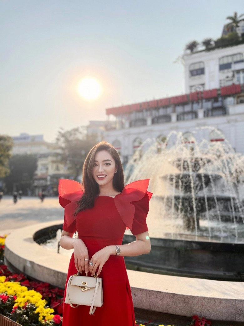 Nữ tiếp viên hàng không nghỉ việc dừng hành trình bay ngày sinh con được lên sóng vtv vì xinh nhất bệnh viện - 6