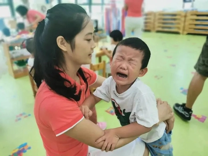 Cô giáo có thâm niên 10 năm trông trẻ khuyên trẻ thiếu 4 kỹ năng này khó đi học mẫu giáo - 1