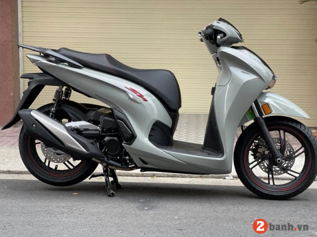 Đại lý xả hàng tồn honda sh 350i đời cũ giảm sâu chạm đáy - 4