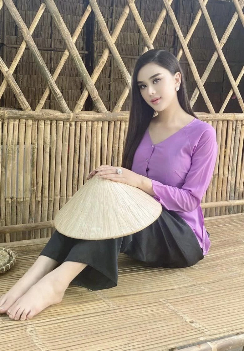 Lâm khánh chi về làm dâu miền tây biến hình nhanh như chớp chuộng món đồ rách tươm style cái bang - 2