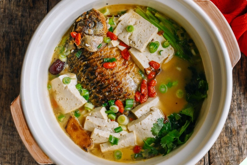 Nấu canh cá bằng nước nóng hay lạnh bấy lâu làm sai bảo sao thịt cá không mềm dinh dưỡng giảm 1 nửa và còn rất tanh - 11