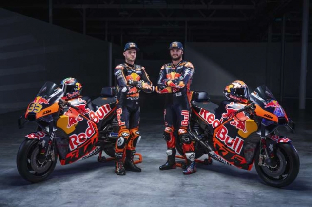 Red bull ktm factory racing ra mắt đội hình motogp trong năm 2023 - 1