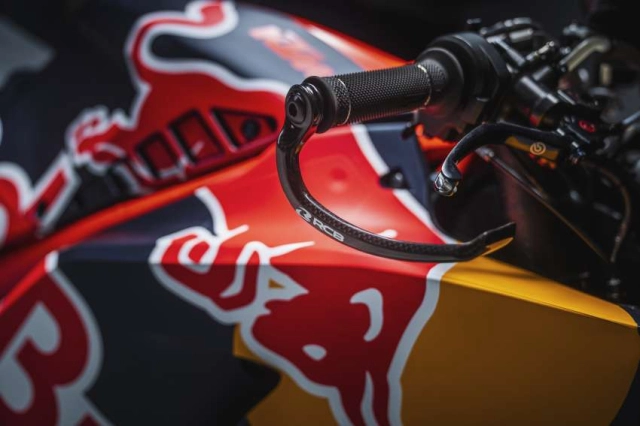 Red bull ktm factory racing ra mắt đội hình motogp trong năm 2023 - 8