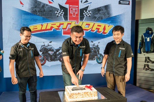 Revzone yamaha motor kỷ niệm một năm ra mắt cộng đồng đam mê xe mô tô - 13