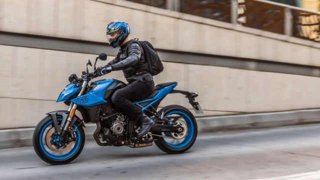 Suzuki công bố giá gsx-8s và v-strom 800de 2023 tại mỹ - 8