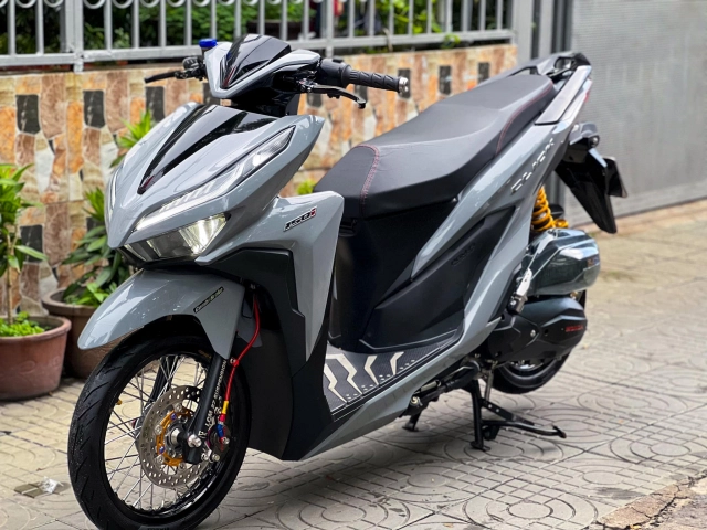 Vario độ toát nên vẻ đẹp lạ lùng nhờ có dàn chân đi ngược trào lưu - 15