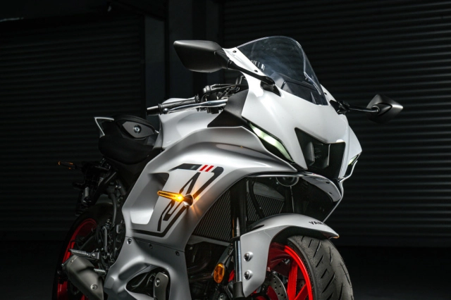 Yamaha r7 2023 bổ sung thêm màu mới giá không đổi - 1