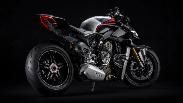 Bmw m1000r và ducati streetfighter v4 sp trên bàn cân thông số - 3