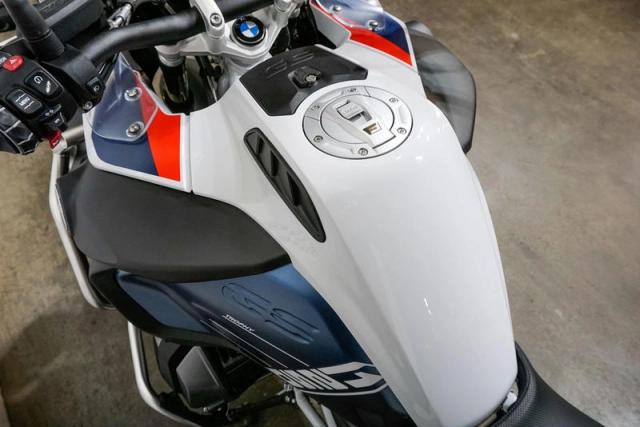 Cận cảnh bmw r1250gs trophy 2023 ra mắt với giá hơn 700 triệu đồng - 9