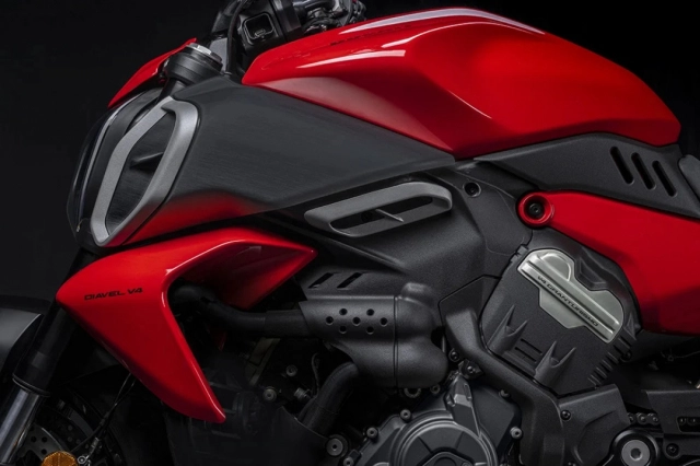 Ducati diavel v4 2023 mới với cấu hình maxium có giá hơn 1 tỷ đồng - 8