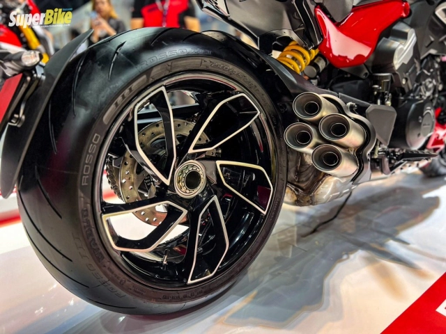 Ducati khuấy động motor show 2023 với loạt xe mới - 8