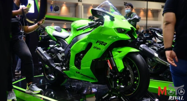 Kawasaki tiết lộ giá bán những mẫu xe mới 2023 tại motor show - 11