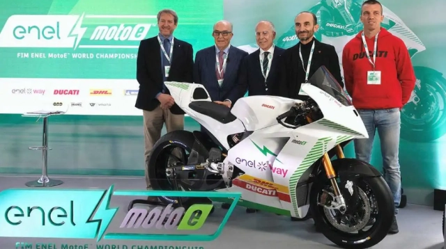 Nguyên mẫu motoe ducati v21l 2023 chính thức trình làng - 1