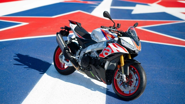 Phiên bản đặc biệt của aprilia rsv4 factory 2023 và tuono factory 2023 xuất hiện tại cota - 10