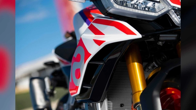 Phiên bản đặc biệt của aprilia rsv4 factory 2023 và tuono factory 2023 xuất hiện tại cota - 17