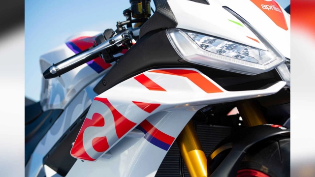 Phiên bản đặc biệt của aprilia rsv4 factory 2023 và tuono factory 2023 xuất hiện tại cota - 18