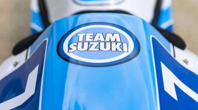 Team classic suzuki tiết lộ chiếc xe đua gsx-r1000 k1 đáng kinh ngạc - 3