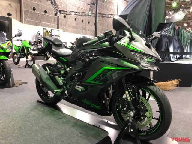 Trình làng ninja zx-25r se 2023 tại osaka motorcycle show 2023 với một số điều chỉnh - 1