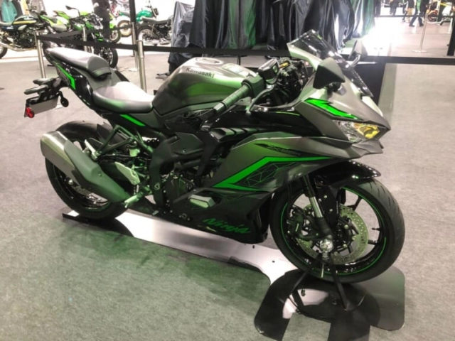 Trình làng ninja zx-25r se 2023 tại osaka motorcycle show 2023 với một số điều chỉnh - 2