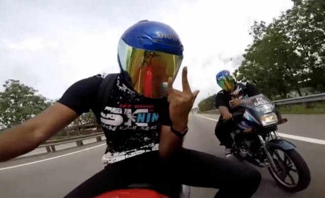 Truy tìm biker siêu nhân singapore thể hiện trên đường phố malaysia - 3