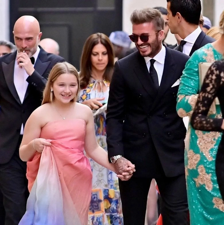 Ái nữ duy nhất của david beckham 11 tuổi múa cọ như chuyên gia nhưng vẫn bị mẹ cấm đoán khi ra đường - 6