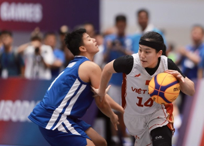 Cặp song sinh việt kiều mỹ nổi nhất sea games 2023 ảnh chụp lén vẫn tỏa nắng đẹp trong veo từ bé - 2