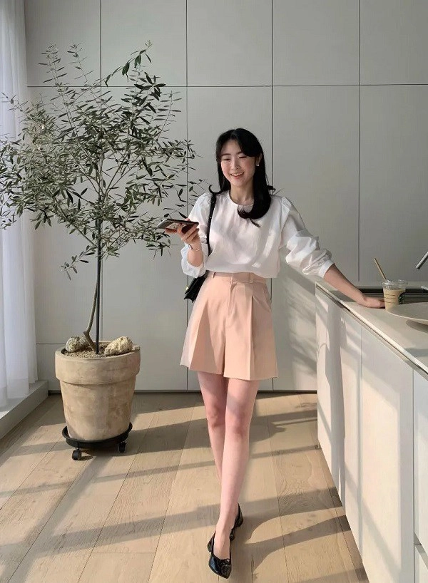 Học lỏm 6 nguyên tắc vàng từ các fashionista chị em diện đồ gì cũng tôn dáng tuyệt đối - 8