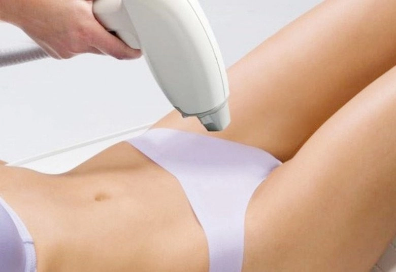 Khóc thét trước thành quả wax lông vùng bikini nhìn thôi đã thấy cô bé chịu nhiều tổn thương - 4