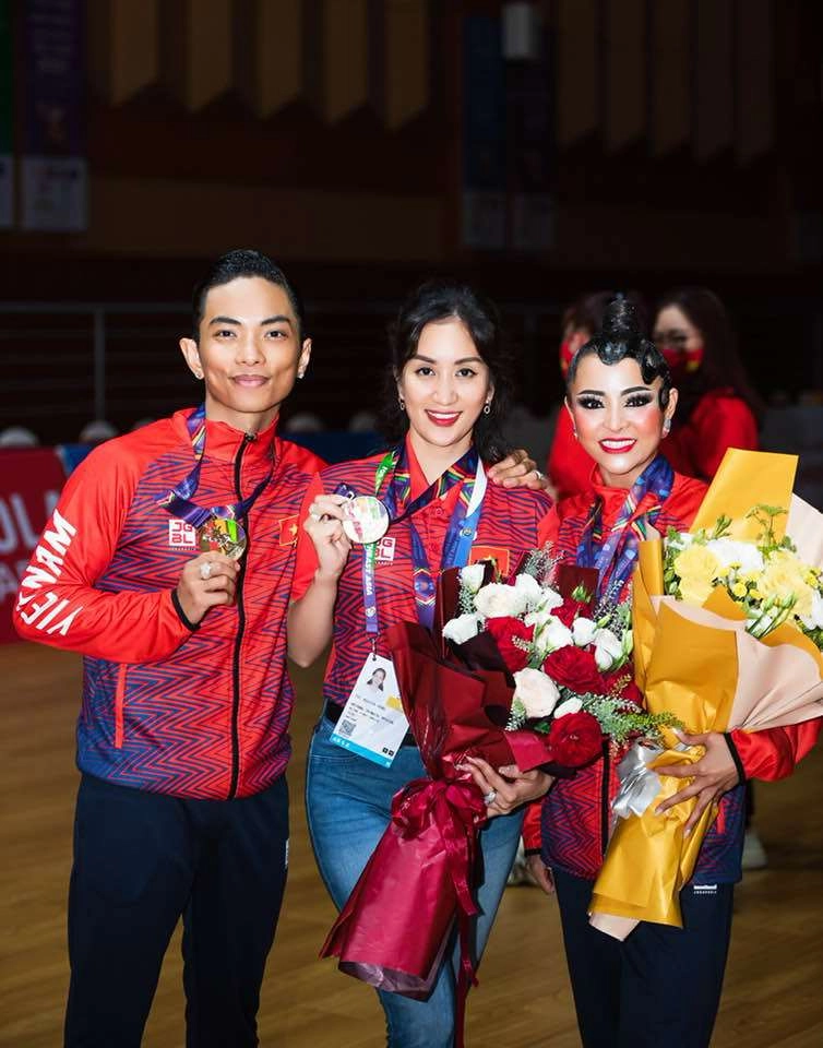 Kiện tướng thu hương buộc ly hôn làm mẹ đơn thân để tham gia sea games làm bạn nhảy phan hiển và cái kết 3 hcv - 8