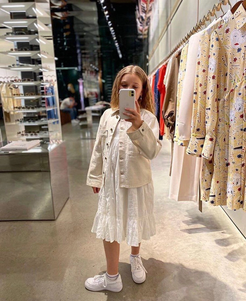 Mẹ là bà trùm thời trang harper beckham 11 tuổi mặc đồ như người lớn xách túi bản giới hạn - 8