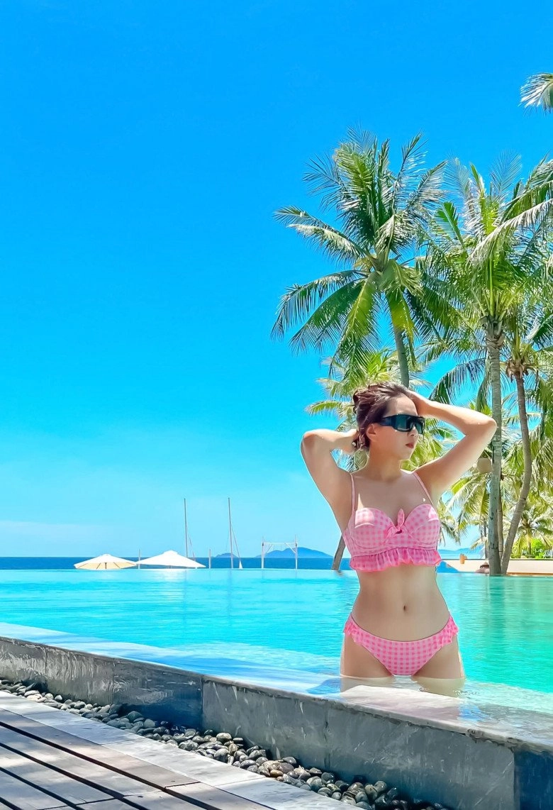 Miệt mài gọt dáng 6 múi hoa khôi vtv đi biển ăn mặc đoan trang mai ngọc sẽ diện bikini vào dịp khác - 8