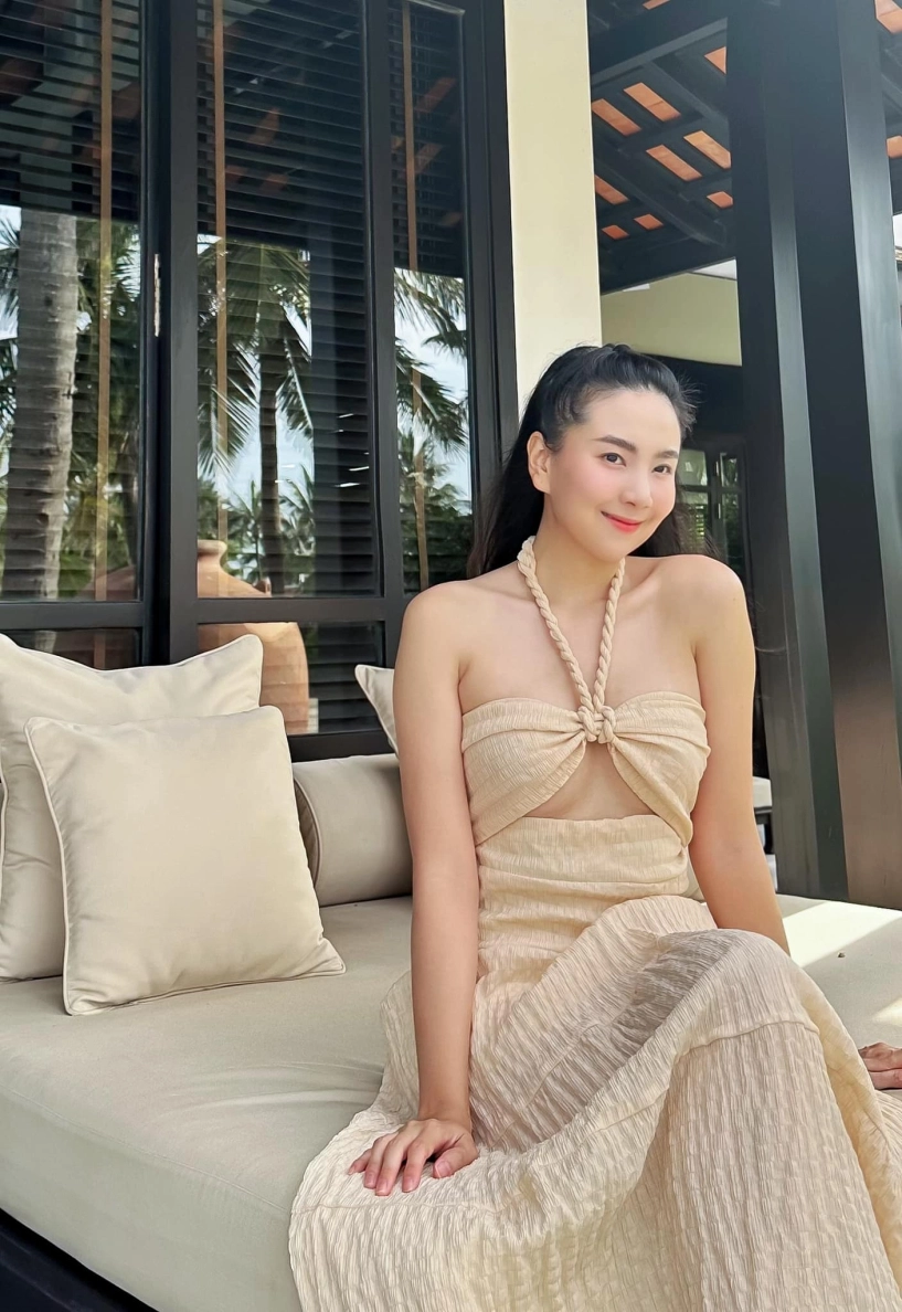 Miệt mài gọt dáng 6 múi hoa khôi vtv đi biển ăn mặc đoan trang mai ngọc sẽ diện bikini vào dịp khác - 12