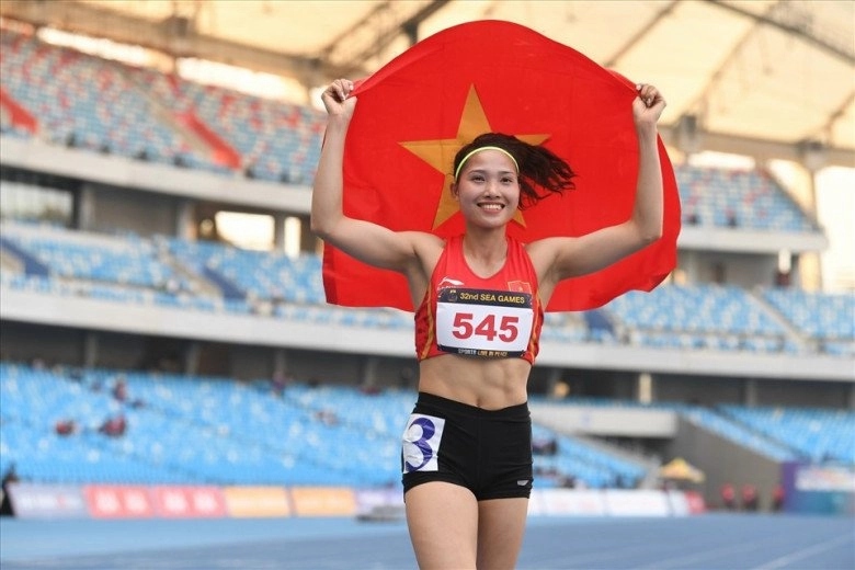 Nữ trung úy quân đội đoạt hcv sea games body xịn như ánh viên bỏ quần mặc váy hóa tiên nữ - 1