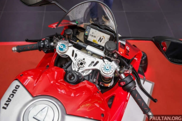 Chi tiết ducati panigale v4 r 2023 ra mắt tại malaysia - 4