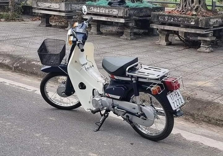 Honda cub 82 dùng 34 năm vẫn có giá đắt 62 triệu nhờ chi tiết này - 2