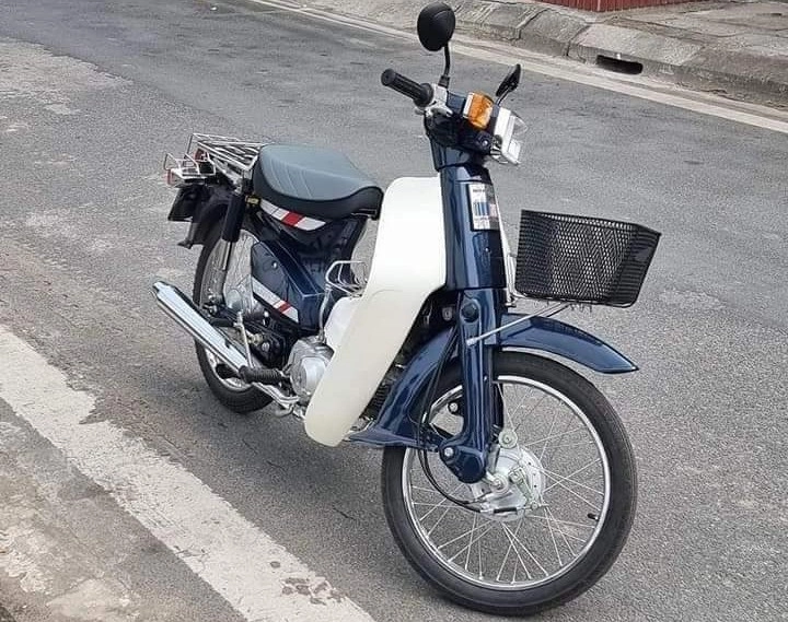 Honda cub 82 dùng 34 năm vẫn có giá đắt 62 triệu nhờ chi tiết này - 3